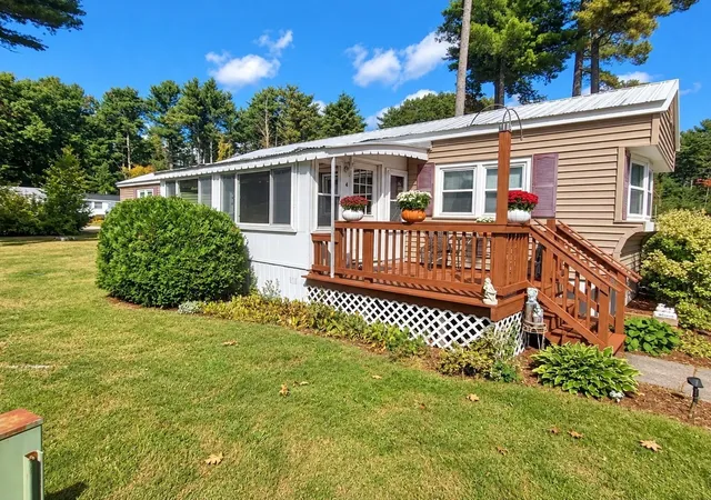 Photo 2 of Manufactured home for sale at 4 Rosewood Dr, Halifax, MA 02338 | MLS# 73589190 | Listing updated on 2026-10-13