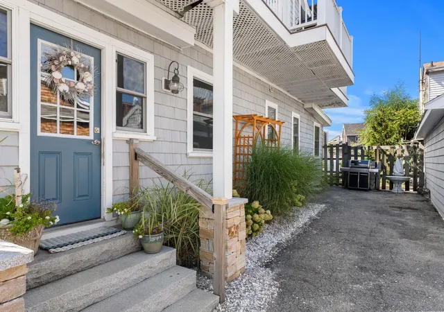 Photo 4 of Single family home for sale at 11 69th Street, Newburyport, MA 01950 | MLS# 73573524 | Listing updated on 2026-09-12