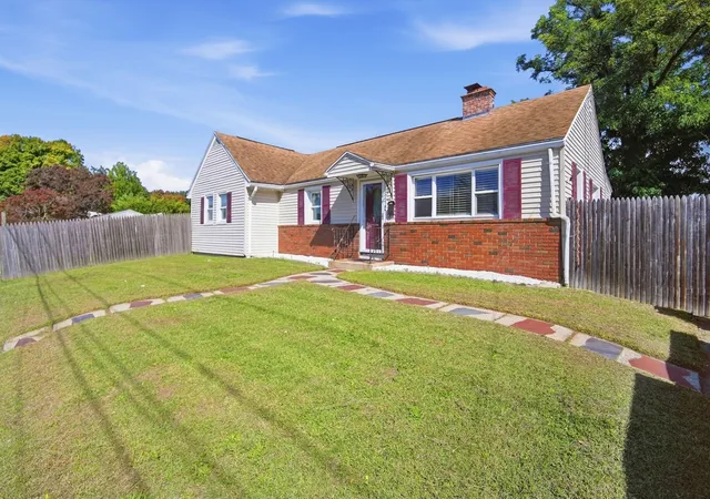 Photo 1 of Single family home for sale at 150 Lawndale St, Chicopee, MA 01013 | MLS# 73582597 | Listing updated on 2026-09-29