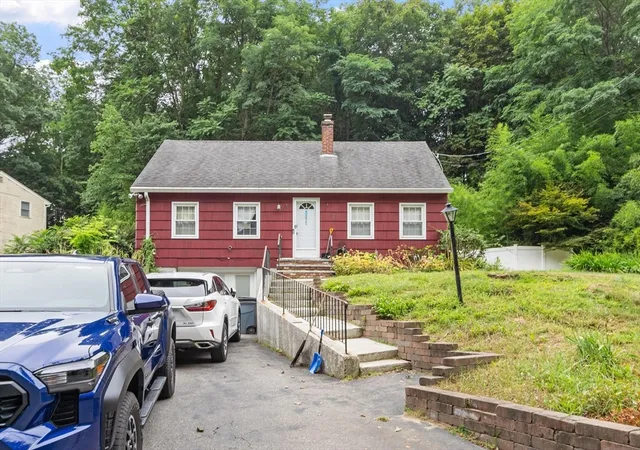 Photo 2 of Single family home for sale at 225 Golden Hl Ave, Haverhill, MA 01830 | MLS# 73569196 | Listing updated on 2026-09-06