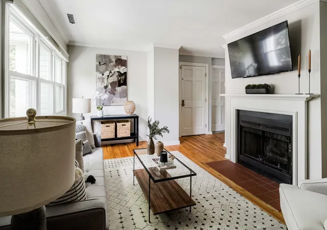 Photo 2 of Condo for sale at 192 Chestnut Ave #D, Jamaica Plain, MA 02130 | MLS# 73573093 | Listing updated on 2026-09-11