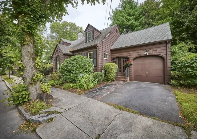 Photo 2 of Single family home for sale at 45 Bonair St, West Roxbury, MA 02132 | MLS# 73581221 | Listing updated on 2026-10-05