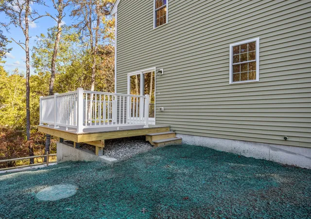 Photo 4 of Single family home for sale at 19 Captains Way, Lakeville, MA 02347 | MLS# 73589543 | Listing updated on 2026-10-16