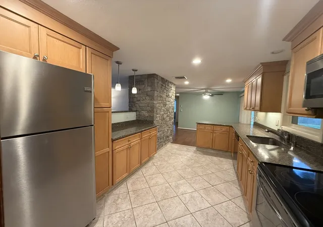 Photo 3 of Single family home for sale at 24 Wedgemere Rd, Beverly, MA 01915 | MLS# 73575422 | Listing updated on 2026-09-19