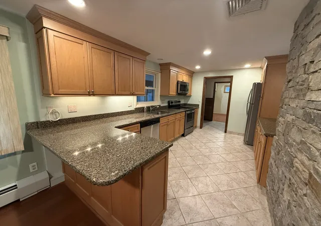 Photo 4 of Single family home for sale at 24 Wedgemere Rd, Beverly, MA 01915 | MLS# 73575422 | Listing updated on 2026-09-19