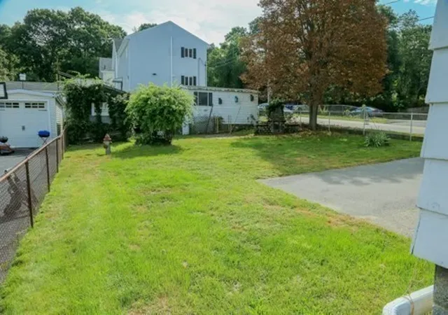Photo 4 of Single family home for sale at 2641 N Main St, Fall River, MA 02720 | MLS# 73574357 | Listing updated on 2026-09-26