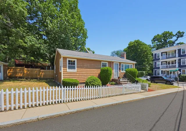Photo 2 of Sale Pending at 10 Meyer St, Roslindale, MA 02131 | MLS# 73577588 | Listing updated on 2026-09-24