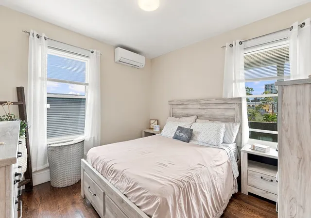 Photo 4 of House for sale at 20 Hunting St, Cambridge, MA 02141 | MLS# 73575628 | Listing updated on 2026-09-14