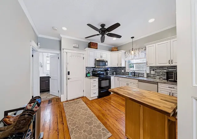 Photo 4 of Sale Pending at 89 N Central St, East Bridgewater, MA 02333 | MLS# 73570424 | Listing updated on 2026-09-10