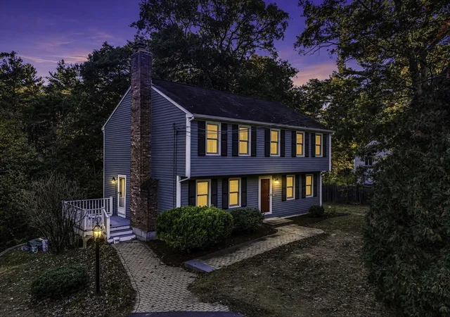 Photo 25 of Single family home for sale at 565 Hartford Ave E, Uxbridge, MA 01569 | MLS# 73589366 | Listing updated on 2026-10-15