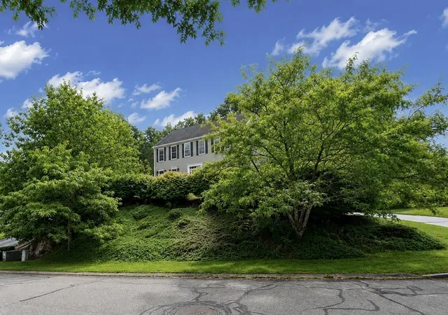 Photo 3 of Single family home for sale at 5 Bay Farm Ln, South Grafton, MA 01560 | MLS# 73573124 | Listing updated on 2026-09-22