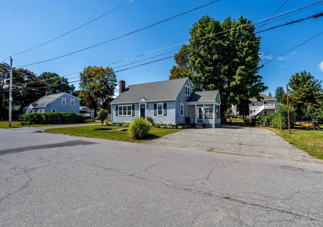Photo 4 of Sale Pending at 179 8th Street, Leominster, MA 01453 | MLS# 73571524 | Listing updated on 2026-10-16
