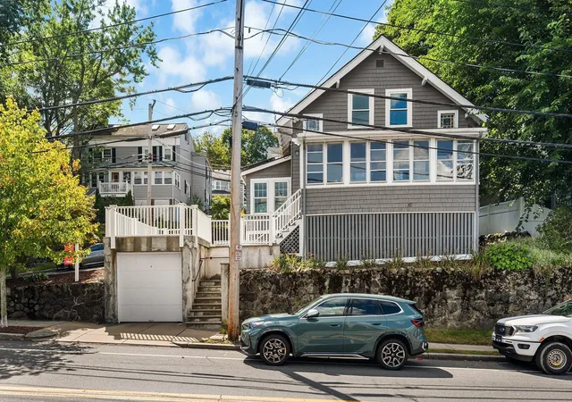 Photo 2 of Single family home for sale at 106 Paul Revere Rd, Arlington, MA 02476 | MLS# 73575413 | Listing updated on 2026-10-06