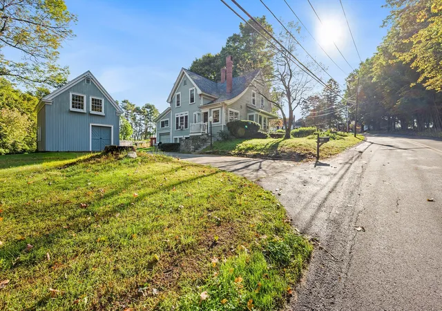Photo 3 of Single family home for sale at 161 Pleasant St, Lunenburg, MA 01462 | MLS# 73585127 | Listing updated on 2026-10-16