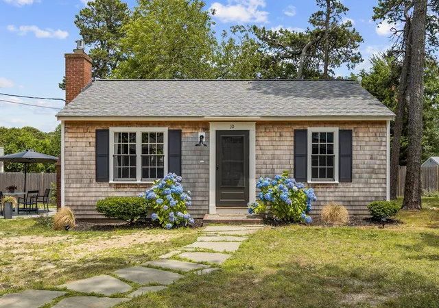 Photo 2 of Single family home for sale at 10 Manning Rd, Dennis Port, MA 02639 | MLS# 73577887 | Listing updated on 2026-09-28
