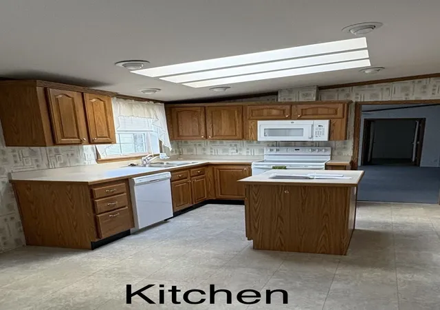 Photo 3 of Sale Pending at 11 Medallion Rd, Holbrook, MA 02343 | MLS# 73583780 | Listing updated on 2026-10-14