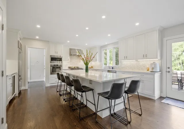 Photo 3 of Single family home for sale at 35 Sandy Ridge Rd, Sterling, MA 01564 | MLS# 73573360 | Listing updated on 2026-09-12