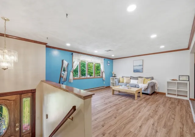 Photo 3 of Single family home for sale at 25 Oak Ridge Way, Shrewsbury, MA 01545 | MLS# 73575415 | Listing updated on 2026-09-16
