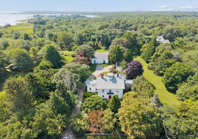 Photo 1 of Sale Pending at 288 Russells Mills Rd, South Dartmouth, MA 02748 | MLS# 73572405 | Listing updated on 2026-09-17