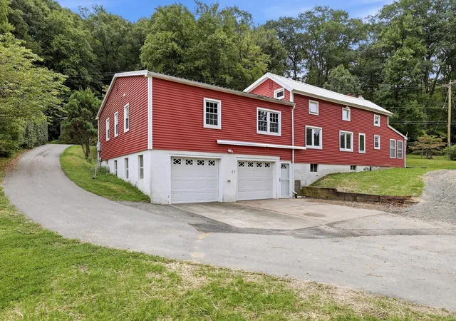 Photo 1 of Single family home for sale at 200 Hockanum Rd, Hadley, MA 01035 | MLS# 73576189 | Listing updated on 2026-09-11