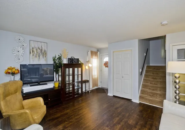 Listing Photo 1 - Condo for sale in building located at 27 Curry Ln, Chicopee, MA 01022 - Unit #27