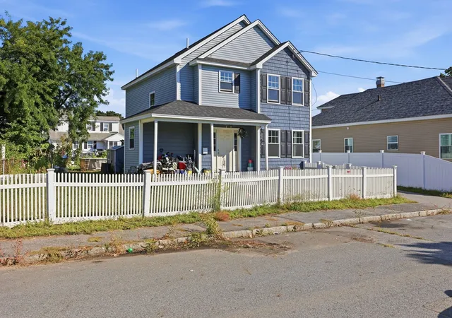Photo 2 of Single family home for sale at 9 Mcguigan Cir, Lowell, MA 01852 | MLS# 73574533 | Listing updated on 2026-09-13