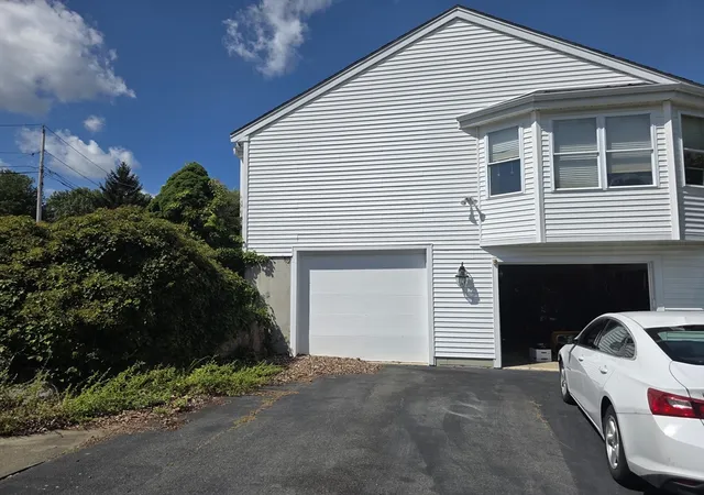 Photo 3 of Single family home for sale at 92 Rosemary Rd, North Attleboro, MA 02760 | MLS# 73566621 | Listing updated on 2026-09-15