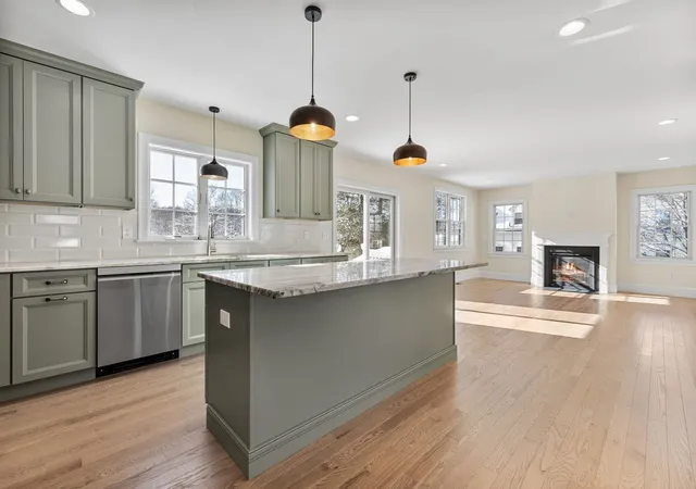 Photo 2 of Single family home for sale at 41 Lantern Ln, Braintree, MA 02184 | MLS# 73587793 | Listing updated on 2026-10-11