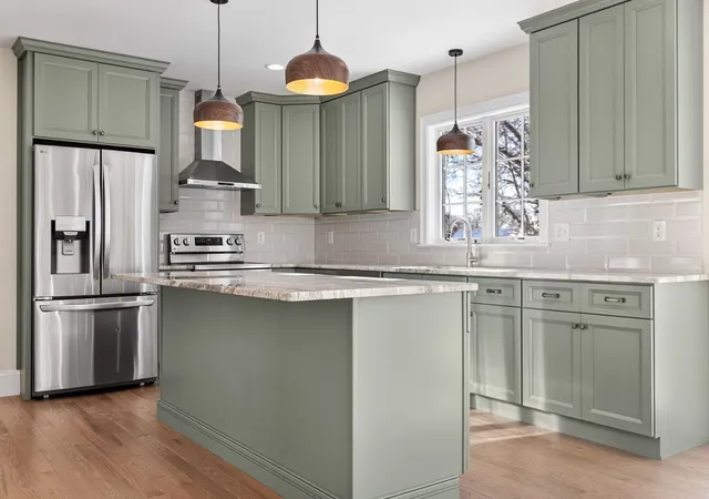 Photo 3 of Single family home for sale at 41 Lantern Ln, Braintree, MA 02184 | MLS# 73587793 | Listing updated on 2026-10-11