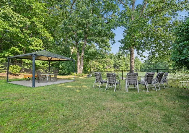 Photo 4 of Sale Pending at 11 Greybert Ln, Worcester, MA 01602 | MLS# 73574764 | Listing updated on 2026-09-15