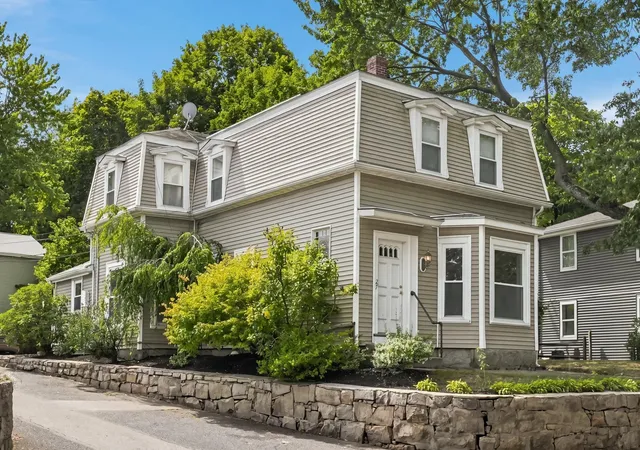 Photo 3 of Sale Pending at 27 High St, East Weymouth, MA 02189 | MLS# 73571730 | Listing updated on 2026-09-23