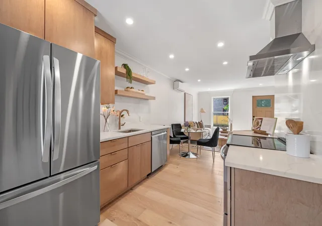 Listing Photo 3 - Condo for sale in building located at 41 Hobart St, Danvers, MA 01923 - Unit #1