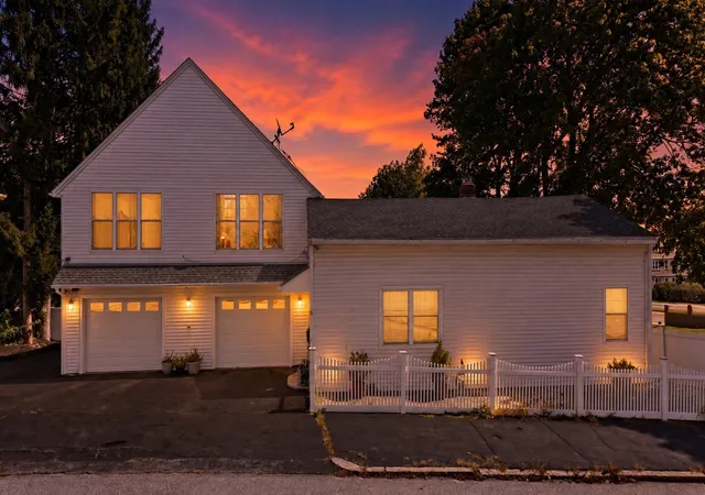Photo 1 of Single family home for sale at 6 Harrington Way, Worcester, MA 01604 | MLS# 73578713 | Listing updated on 2026-10-29