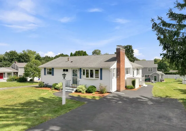 Photo 1 of Single family home for sale at 11 Marlboro Rd, Woburn, MA 01801 | MLS# 73575184 | Listing updated on 2026-09-16