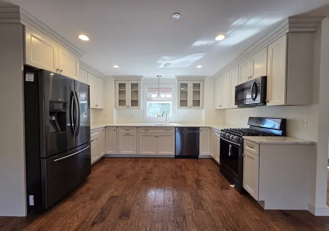 Listing Photo 5 - Condo for sale in building located at 219 Main St, Maynard, MA 02563 - Unit #1