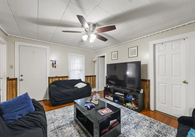 Listing Photo 4 - Condo for sale in building located at 3-5 Pleasant St, Pittsfield, MA 02155