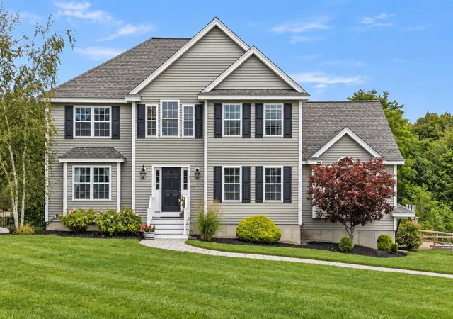 Photo 2 of Sale Pending at 1 Poplar Hl Cir, Merrimac, MA 01860 | MLS# 73574960 | Listing updated on 2026-09-29