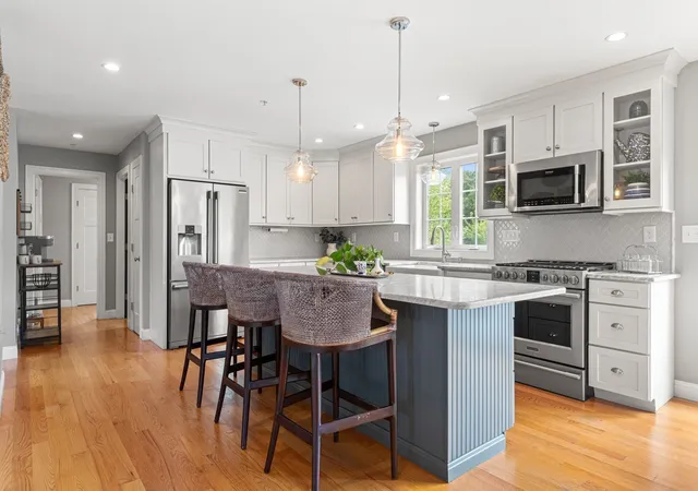 Photo 3 of Sale Pending at 1 Poplar Hl Cir, Merrimac, MA 01860 | MLS# 73574960 | Listing updated on 2026-09-29