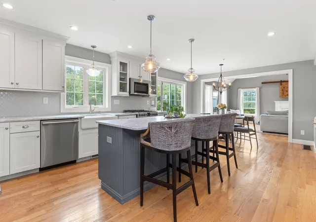 Photo 3 of Sale Pending at 1 Poplar Hl Cir, Merrimac, MA 01860 | MLS# 73574960 | Listing updated on 2026-09-29