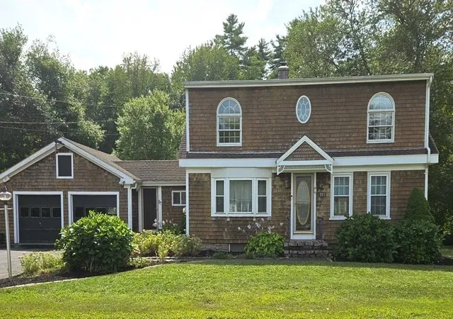 Photo 2 of Single family home for sale at 115 Acushnet Rd, Mattapoisett, MA 02739 | MLS# 73575612 | Listing updated on 2026-09-14