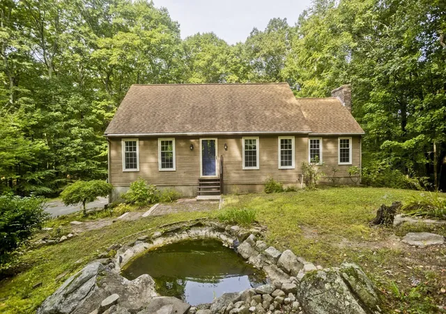 Photo 1 of Single family home for sale at 323 Bennett Rd, Hampden, MA 01036 | MLS# 73584675 | Listing updated on 2026-10-20