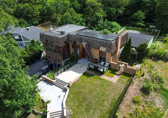Photo 2 of Single family home for sale at 12 Oakridge Dr, Saugus, MA 01906 | MLS# 73569732 | Listing updated on 2026-09-16