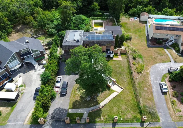 Photo 4 of Single family home for sale at 12 Oakridge Dr, Saugus, MA 01906 | MLS# 73569732 | Listing updated on 2026-09-16