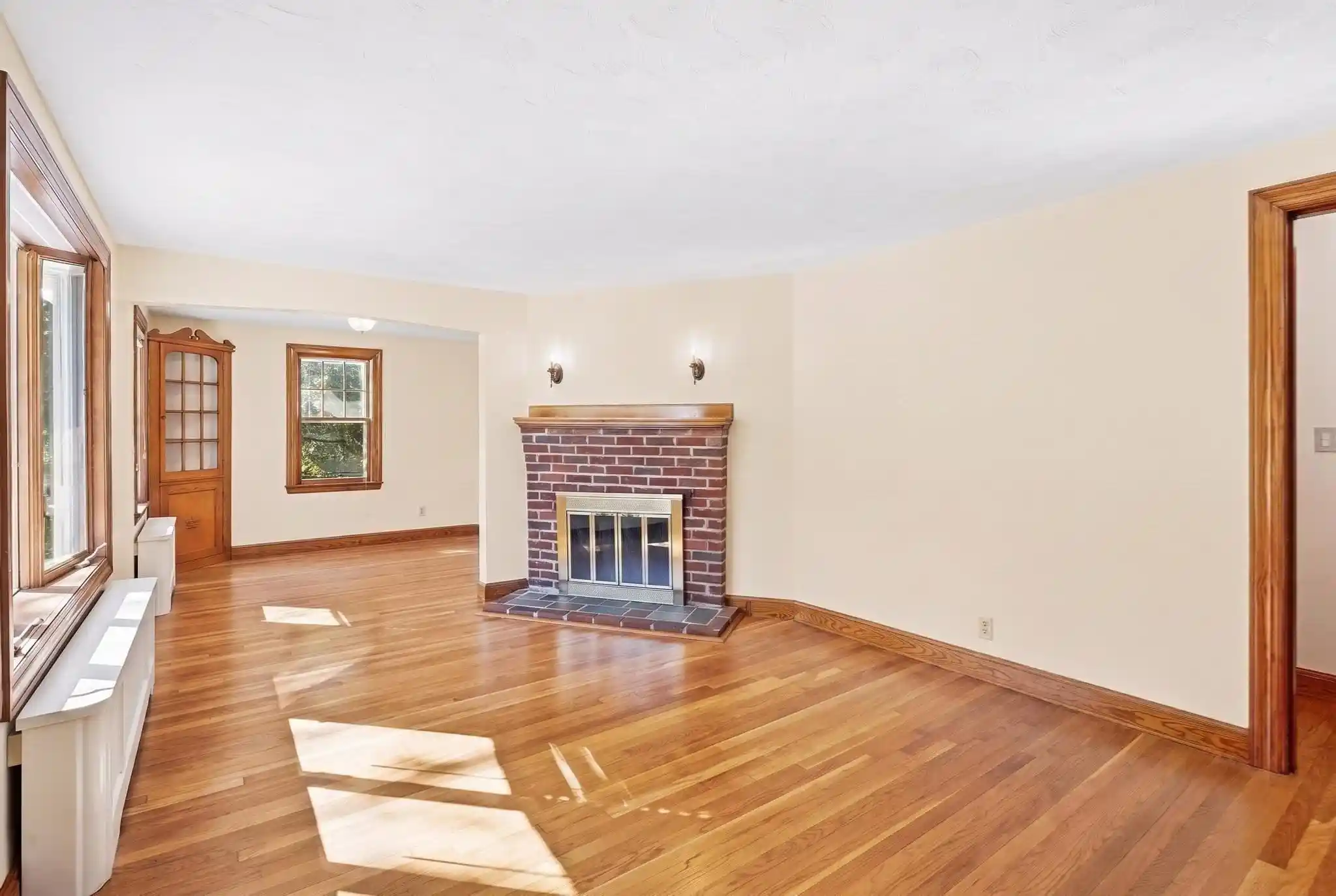 Listing Photo 2 - Condo for sale in 36 Maynard Rd located at 36 Maynard Rd, Dedham, MA 02026 - Unit #36