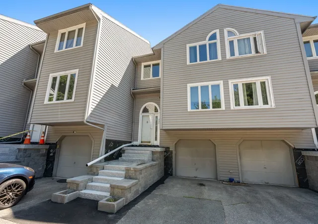 Photo 2 of Condo for sale at 304 Erin Rd #304, Stoughton, MA 02072 | MLS# 73578626 | Listing updated on 2026-10-16