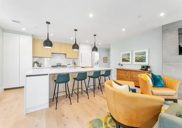Listing Photo 3 - Condo for sale in building located at 322 Bunker Hl St, Boston, MA 02129 - Unit #3