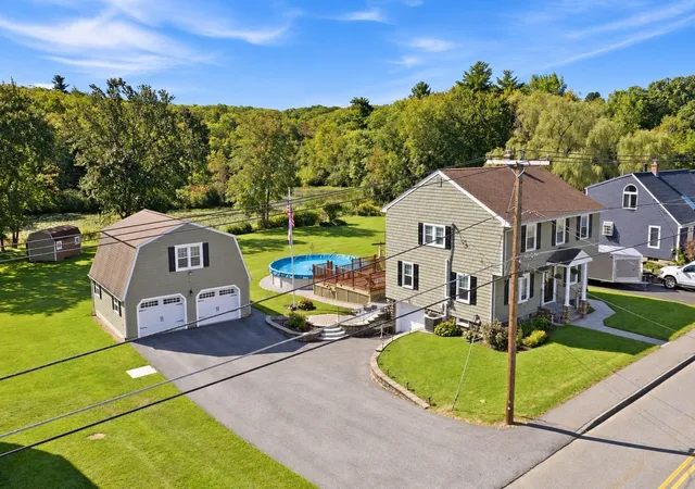 Photo 2 of Single family home for sale at 81 Rochdale St, Auburn, MA 01501 | MLS# 73584255 | Listing updated on 2026-10-14
