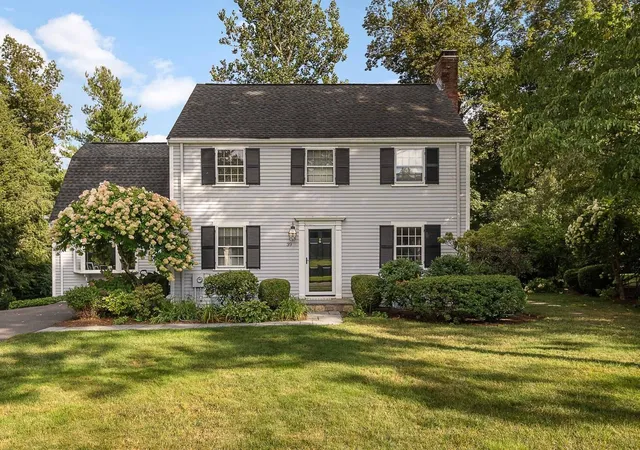 Photo 1 of Sale Pending at 39 River Glen Rd, Wellesley Hills, MA 02481 | MLS# 73578347 | Listing updated on 2026-09-29