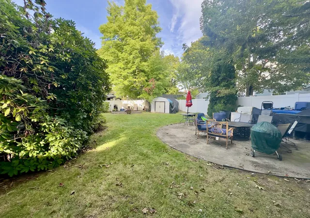 Photo 4 of Multi family home for sale at 39 School St, Rockland, MA 02370 | MLS# 73573701 | Listing updated on 2026-10-01