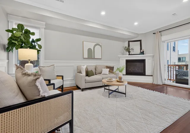 Photo 2 of Sale Pending at 472 East 3rd St #2, South Boston, MA 02127 | MLS# 73577808 | Listing updated on 2026-10-14